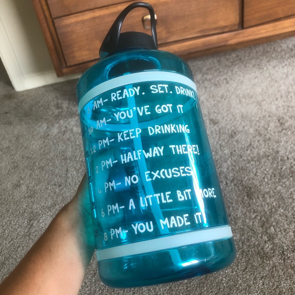 HYDRATE // Hydromate Water Jug